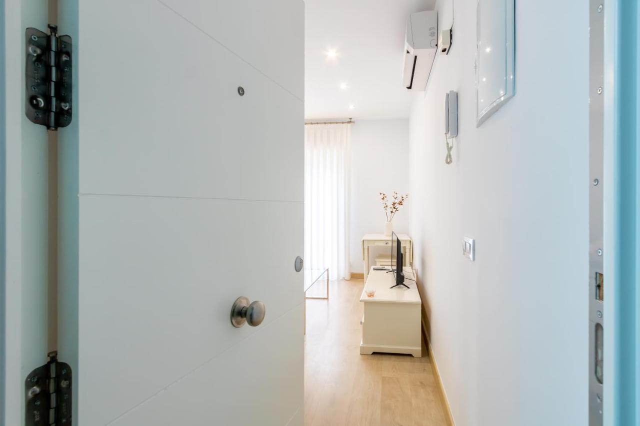 Charming 2 Bedroom Apartment Triana Bridge By Ocityzen Sevilla Kültér fotó