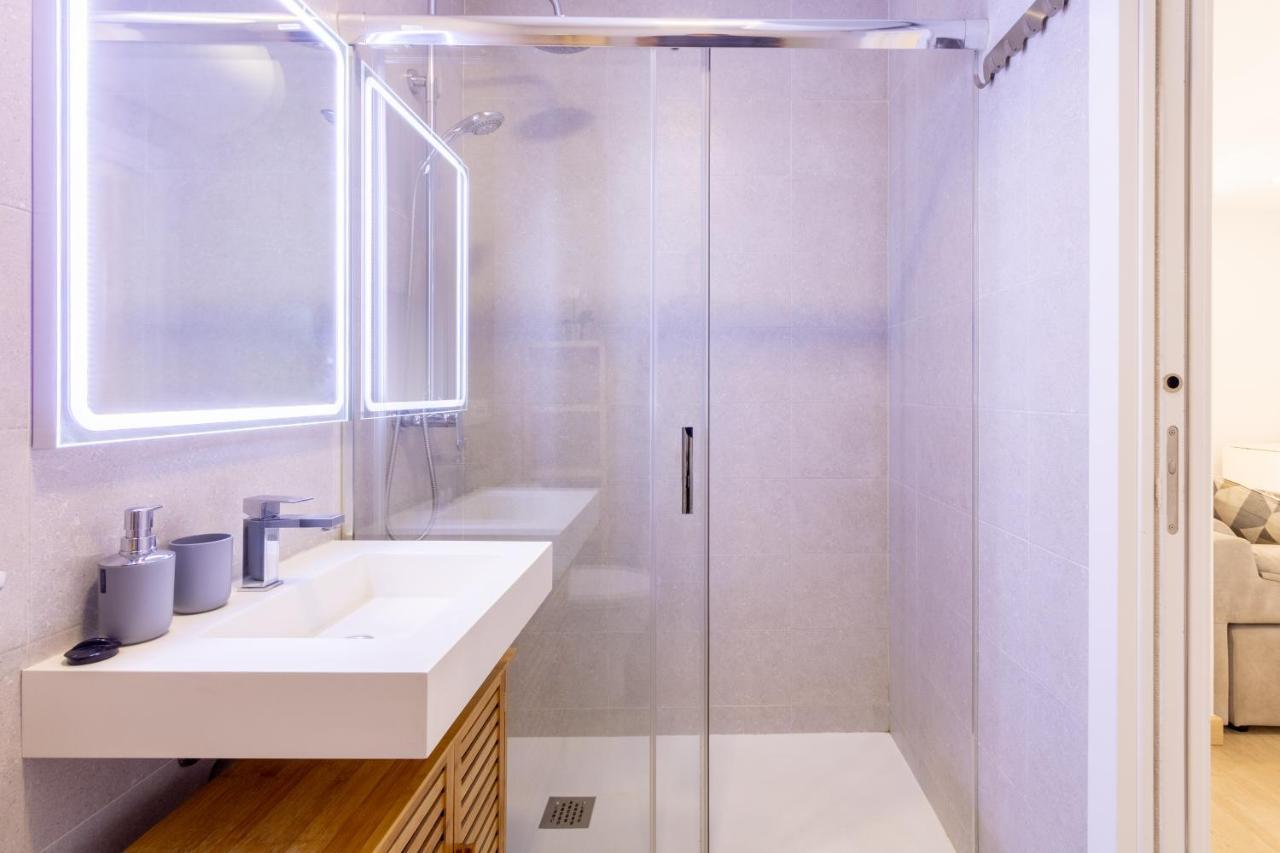 Charming 2 Bedroom Apartment Triana Bridge By Ocityzen Sevilla Kültér fotó
